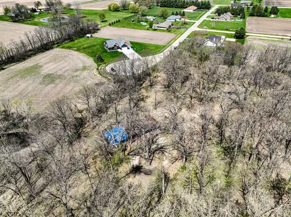 4528 1369th RD, Earlville, IL 60518