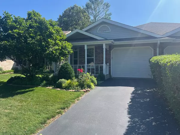 1552 Lighthouse Drive, Naperville, IL 60565