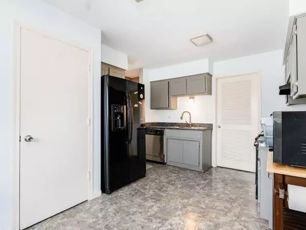 8429 162nd PL #3, Tinley Park, IL 60487