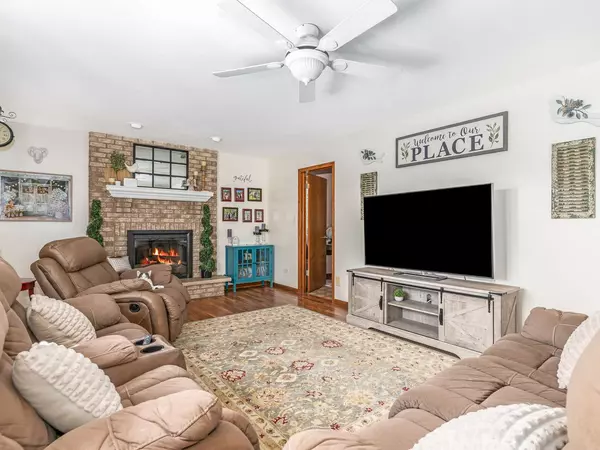 627 Driftwood AVE, Romeoville, IL 60446