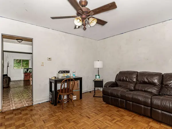 218 Bedford RD, Bolingbrook, IL 60440