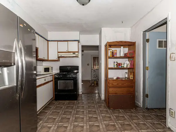 218 Bedford RD, Bolingbrook, IL 60440