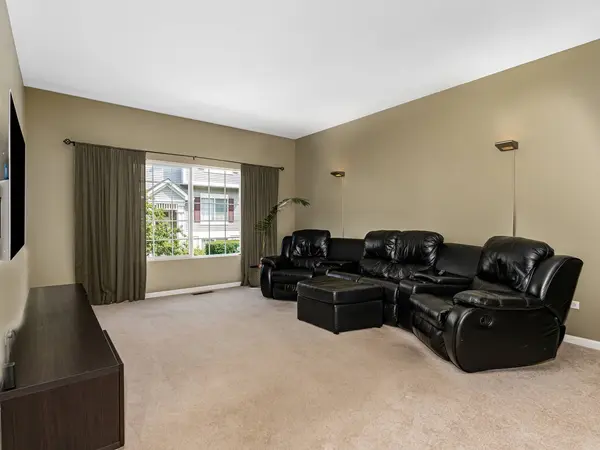 148 Enclave Circle #d, Bolingbrook, IL 60440