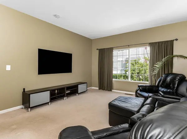 148 Enclave Circle #d, Bolingbrook, IL 60440