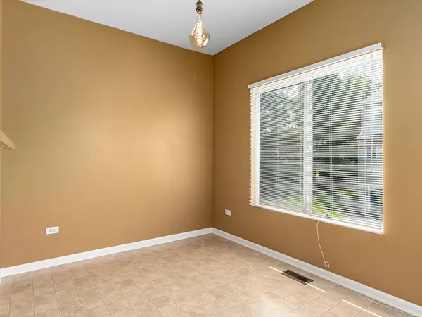 148 Enclave Circle #d, Bolingbrook, IL 60440