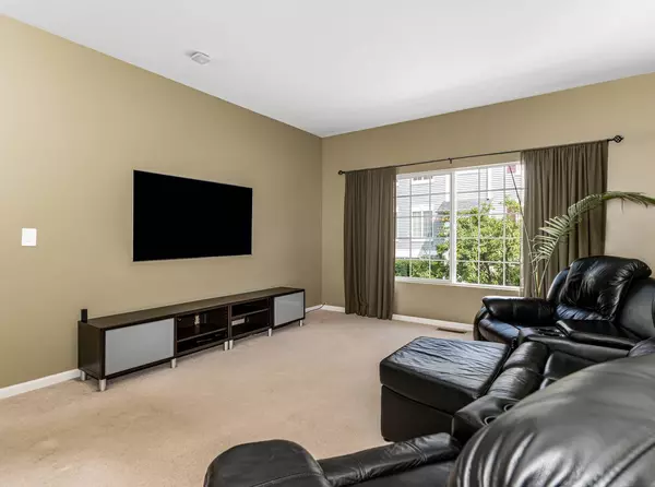 148 Enclave CIR #d, Bolingbrook, IL 60440