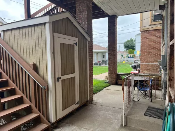 5841 W 55th Street, Chicago, IL 60638