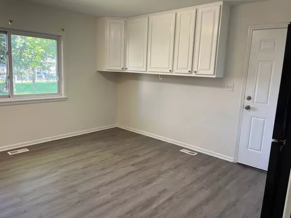 929 Southbridge Drive, Aurora, IL 60506