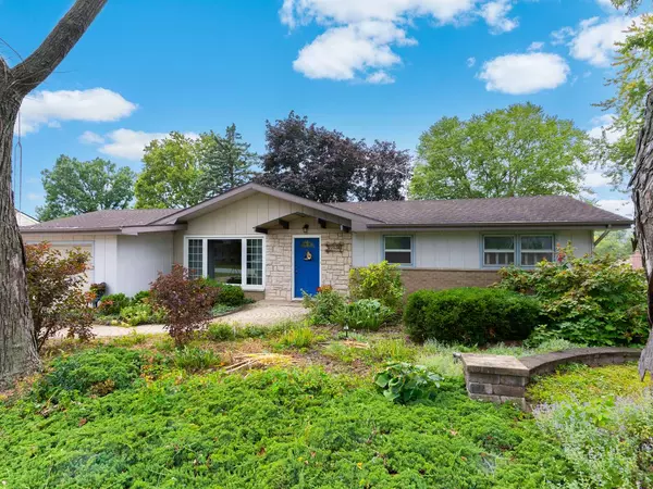 22524 S Deal AVE, Channahon, IL 60410