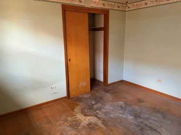 12621 S Wood Street, Calumet Park, IL 60827