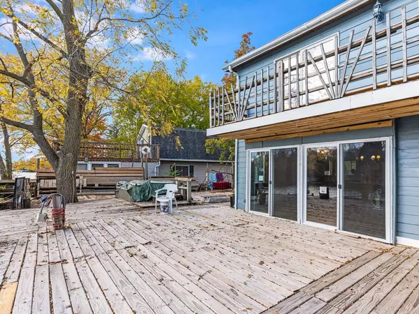 72 Largemouth LN, Wilmington, IL 60481