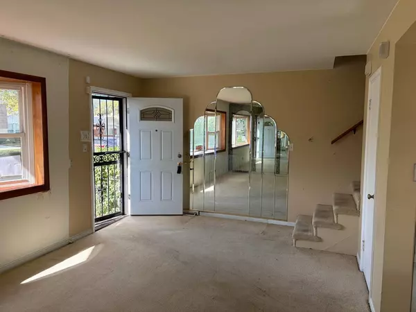 11723 S Throop ST, Chicago, IL 60643