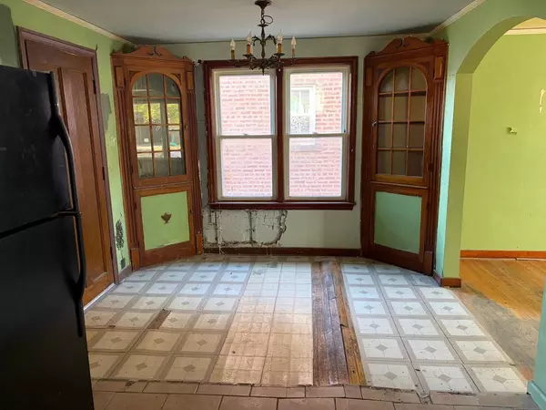 3627 S 58th Court, Cicero, IL 60804