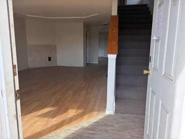 850 W 86th PL, Chicago, IL 60620