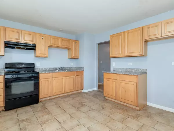 17850 Yale LN, Country Club Hills, IL 60478