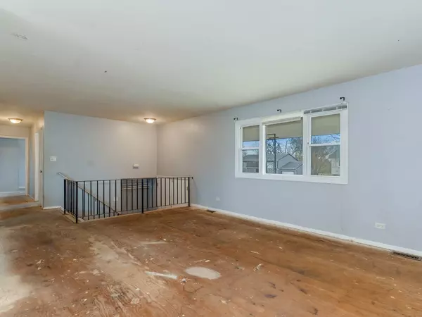 17850 Yale LN, Country Club Hills, IL 60478