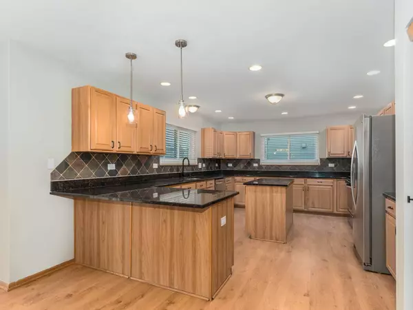 1107 Shorewood Drive, Shorewood, IL 60404