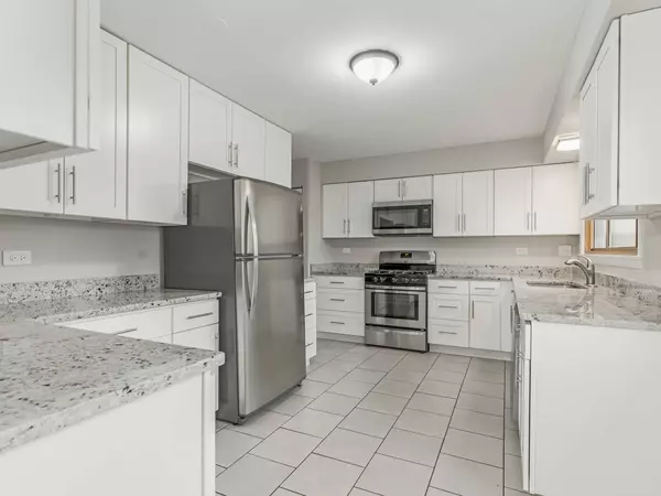 322 Rockhurst RD, Bolingbrook, IL 60440