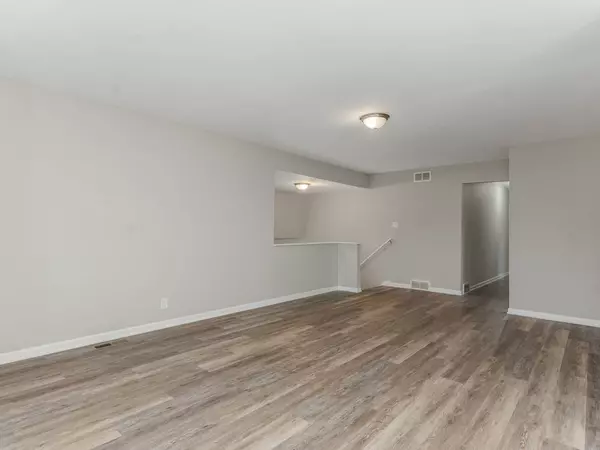 322 Rockhurst RD, Bolingbrook, IL 60440