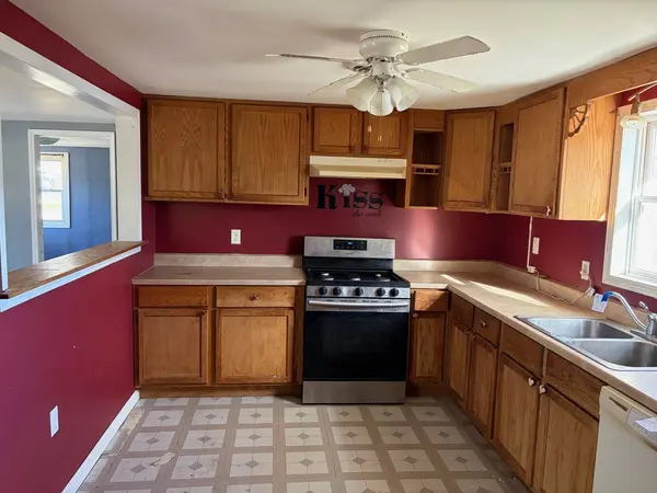 3543 William ST, Steger, IL 60475