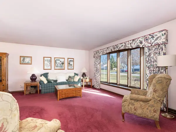 10S144 Ridge Road, Naperville, IL 60565