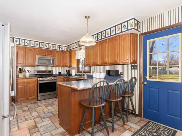 10S144 Ridge RD, Naperville, IL 60565