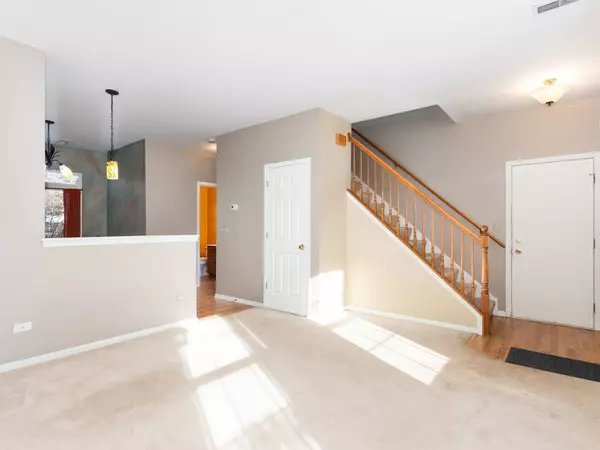 7221 Bradley DR, Plainfield, IL 60586