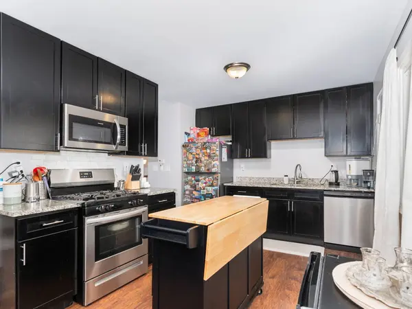 1591 Hillcrest Avenue, Hanover Park, IL 60133