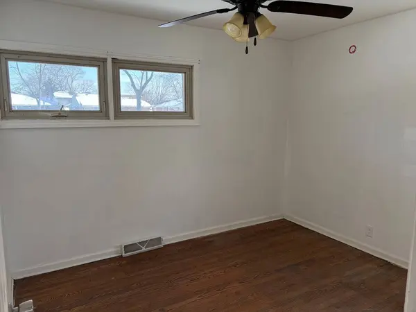 370 Clyde Avenue, Calumet City, IL 60409