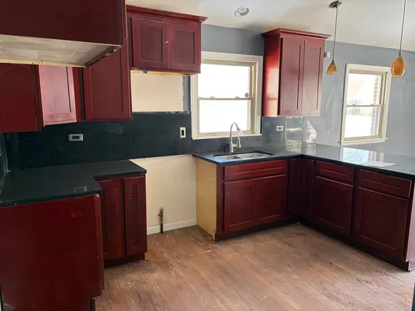 370 Clyde Avenue, Calumet City, IL 60409