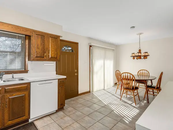 6429 W 114th Street, Worth, IL 60482