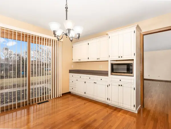 7601 Sycamore DR, Orland Park, IL 60462