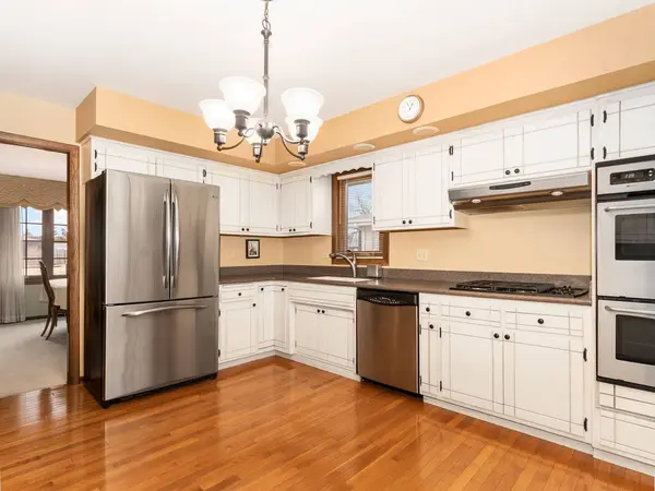 7601 Sycamore Drive, Orland Park, IL 60462