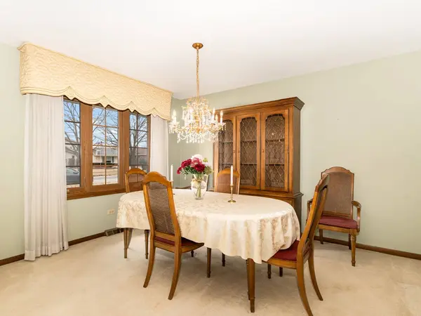 7601 Sycamore Drive, Orland Park, IL 60462