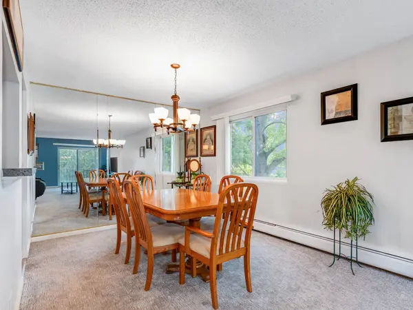 7211 Wolf Road #301A, Indian Head Park, IL 60525