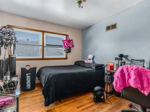 595 Hickory ST, Chicago Heights, IL 60411