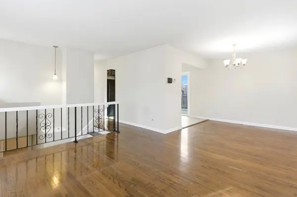 16419 Woodlawn West AVE, South Holland, IL 60473