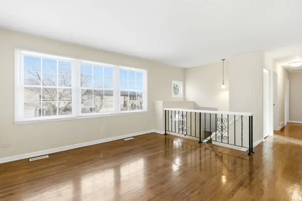 16419 Woodlawn West AVE, South Holland, IL 60473