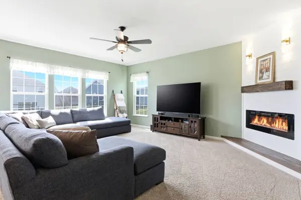 12610 S Cherry Blossom Boulevard, Plainfield, IL 60585