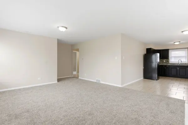 796 E 163rd Street, South Holland, IL 60473