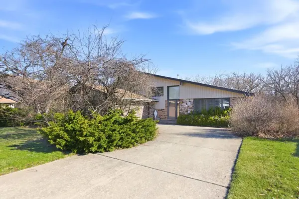 13817 Secretariat LN, Orland Park, IL 60467