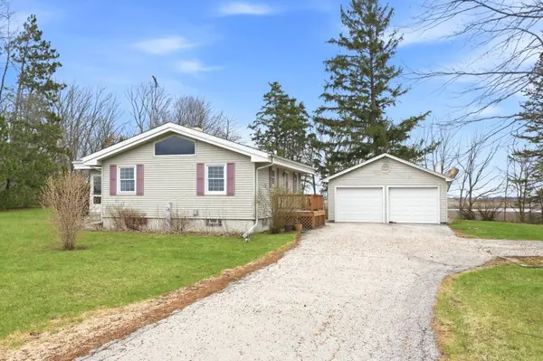 11530 S Il Route 23, Marengo, IL 60152