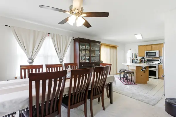 3138 REFLECTION Drive, Naperville, IL 60564