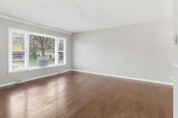 15217 WATERMAN DR, South Holland, IL 60473