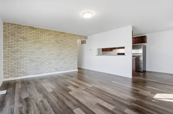 216 Eagle Court #d, Bolingbrook, IL 60440