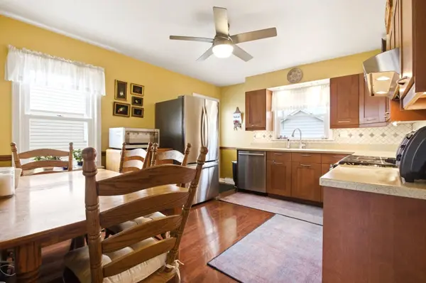 221 S Michigan AVE, Addison, IL 60101