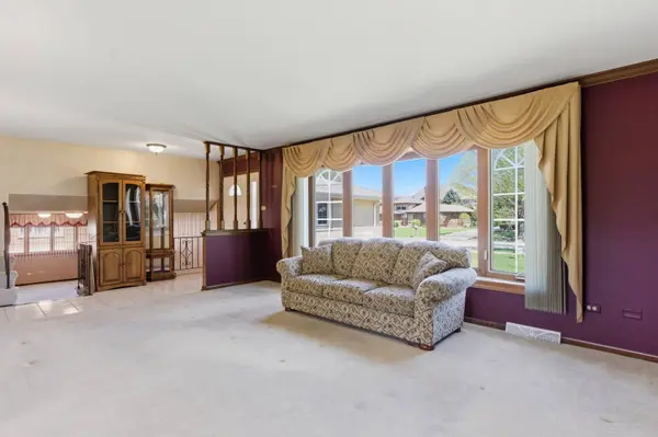 14044 Terry DR, Orland Park, IL 60462