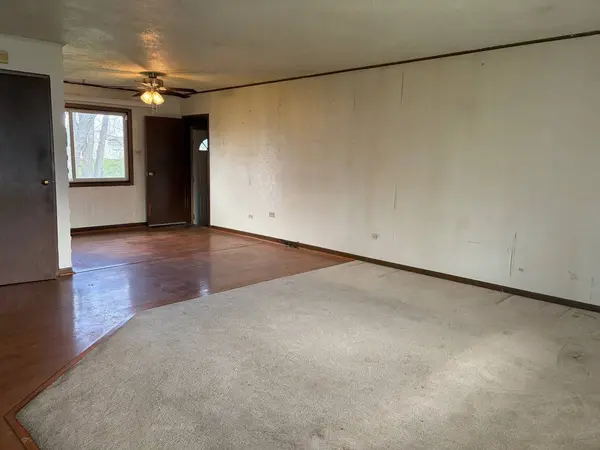 18106 Charlemagne AVE, Hazel Crest, IL 60429