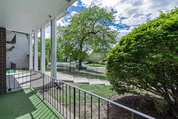 9821 S Keeler Avenue #A, Oak Lawn, IL 60453
