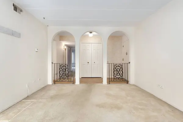 9821 S Keeler Avenue #A, Oak Lawn, IL 60453